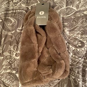 Ladies One Size Infinity Scarf